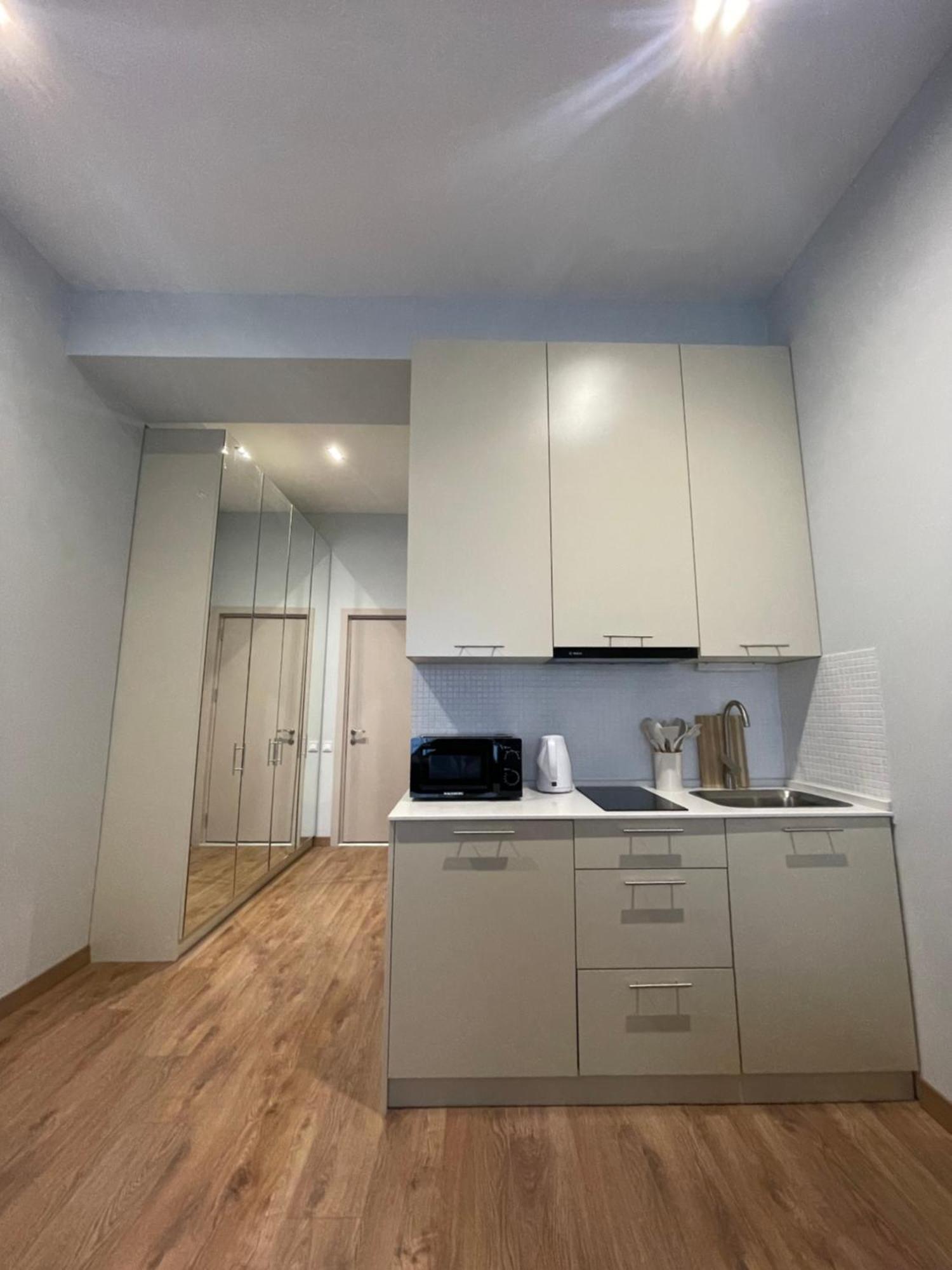 Four Season Apartment