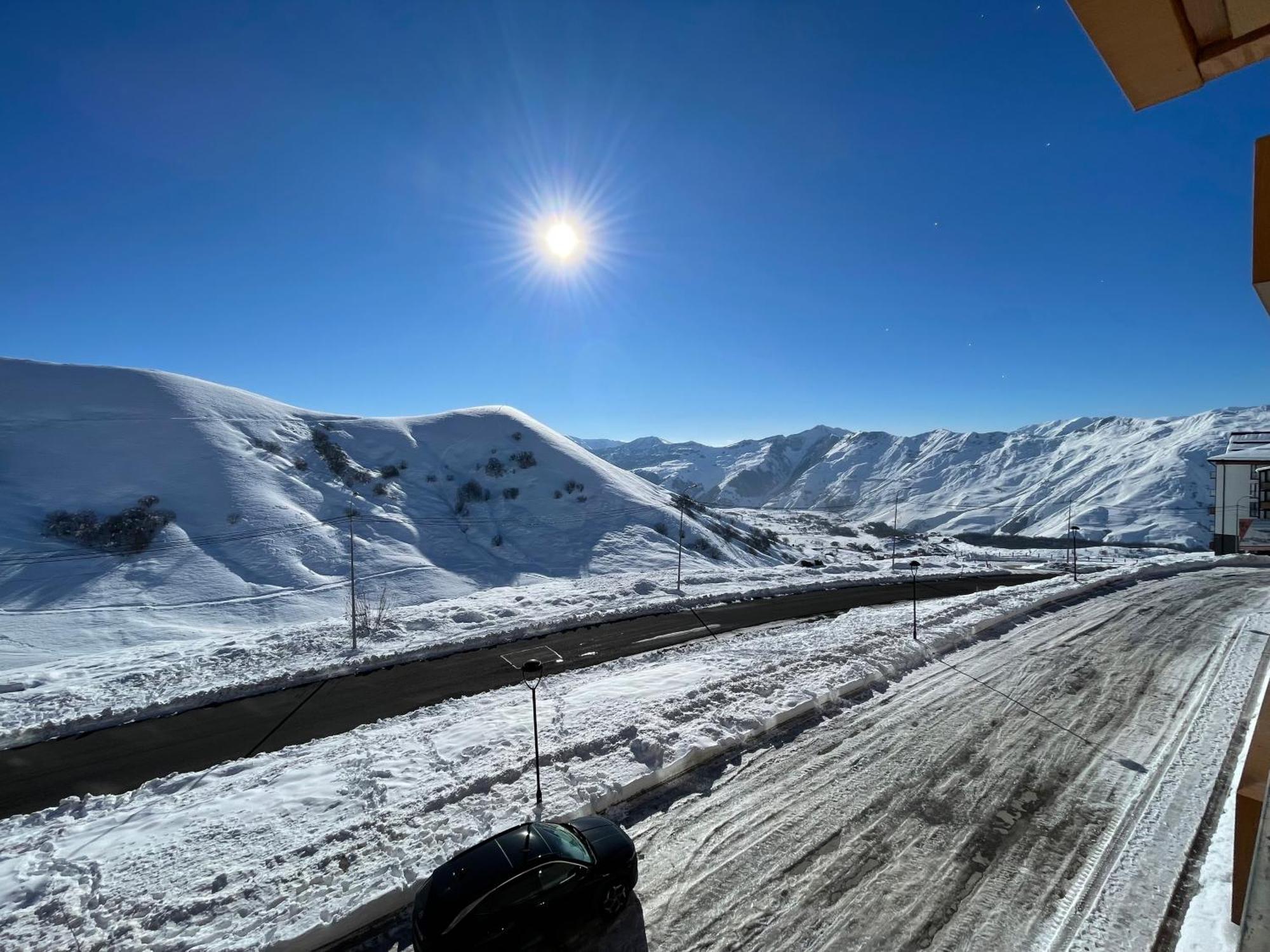 Four Season Апартаменти