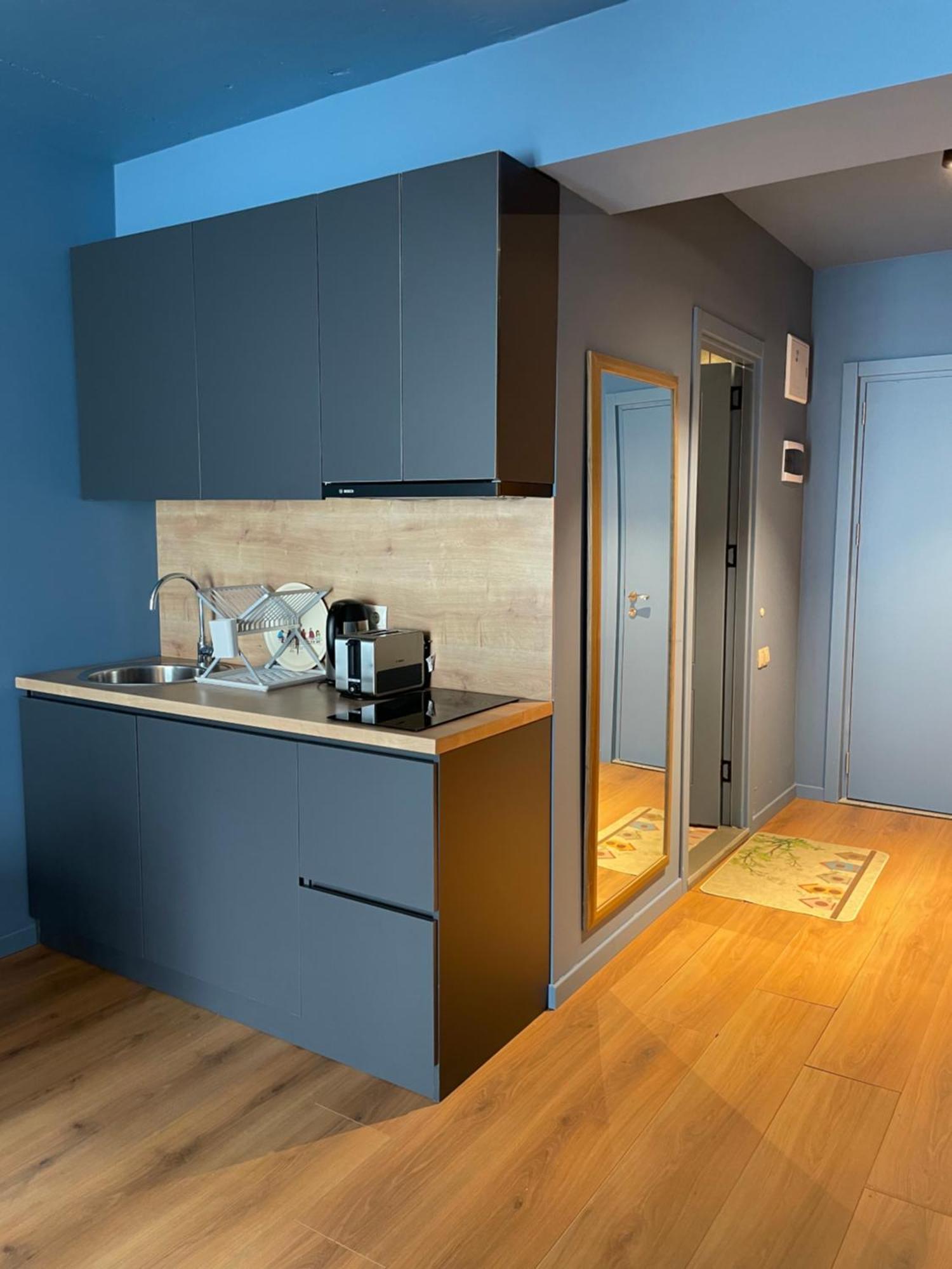 Four Season Apartment