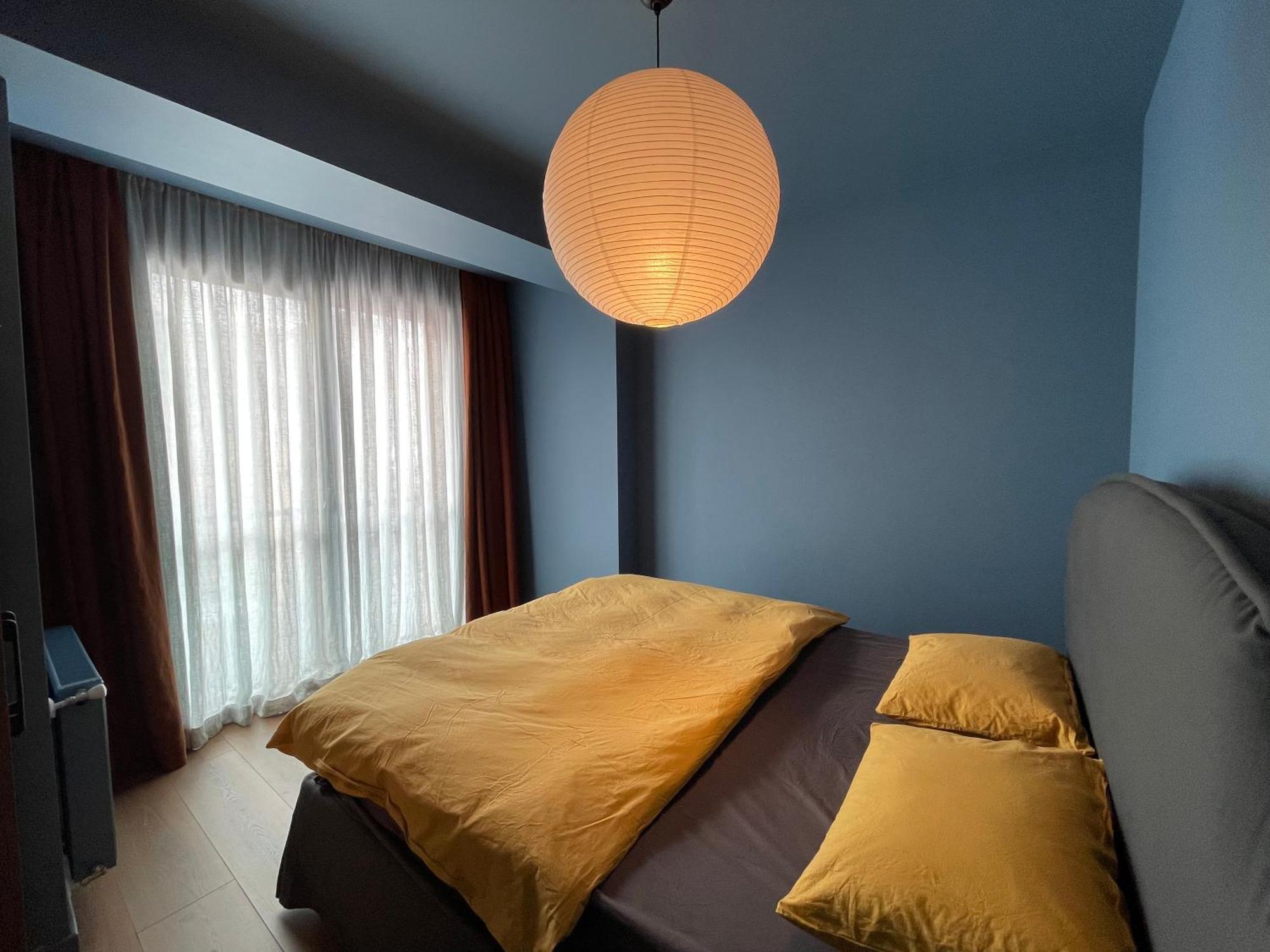 Apartment Four Season